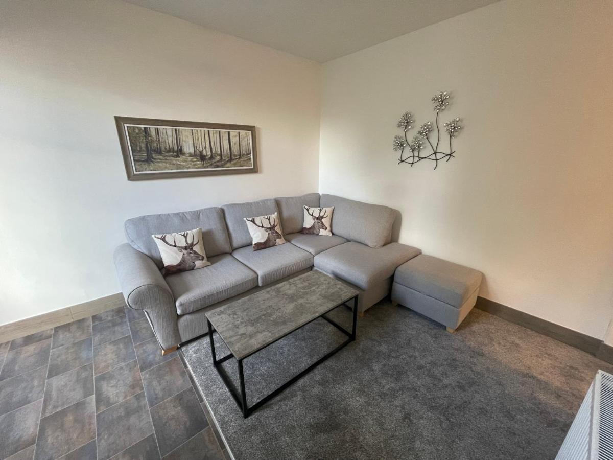 Crown Aros Beag, Ultra City Central 2 Bedroom Apartment With Free Parking Onsite Inverness Exteriör bild