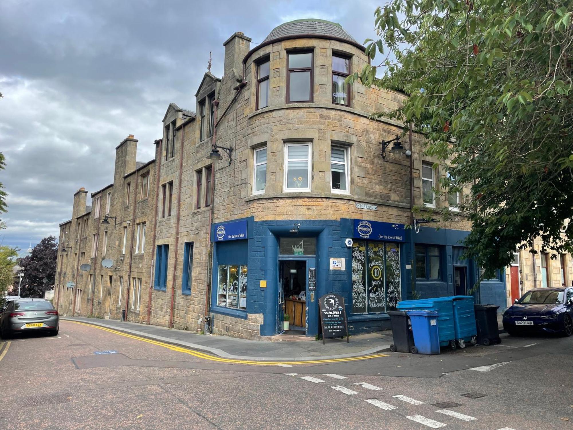 Crown Aros Beag, Ultra City Central 2 Bedroom Apartment With Free Parking Onsite Inverness Exteriör bild